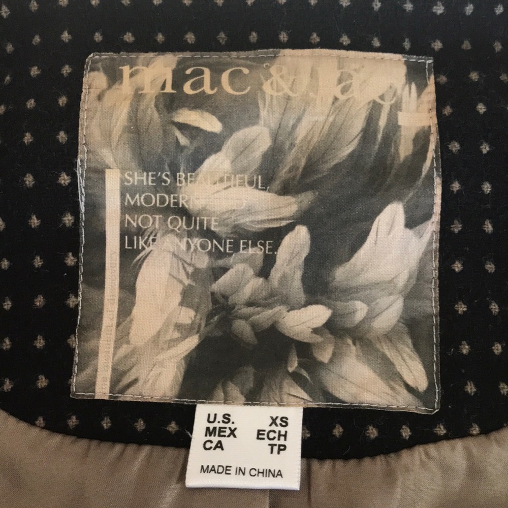 Mac and Jac wool blend peplum blazer - Picture 3 of 8